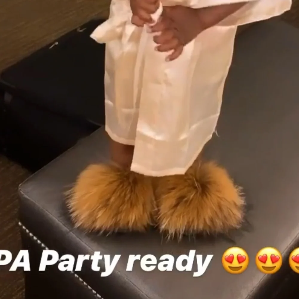 Kids Faux Fur Slippers in Brown - Cozy Slide Sandals
